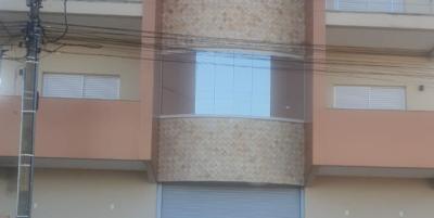 Apartamentos Semi Mobiliado no Centro 